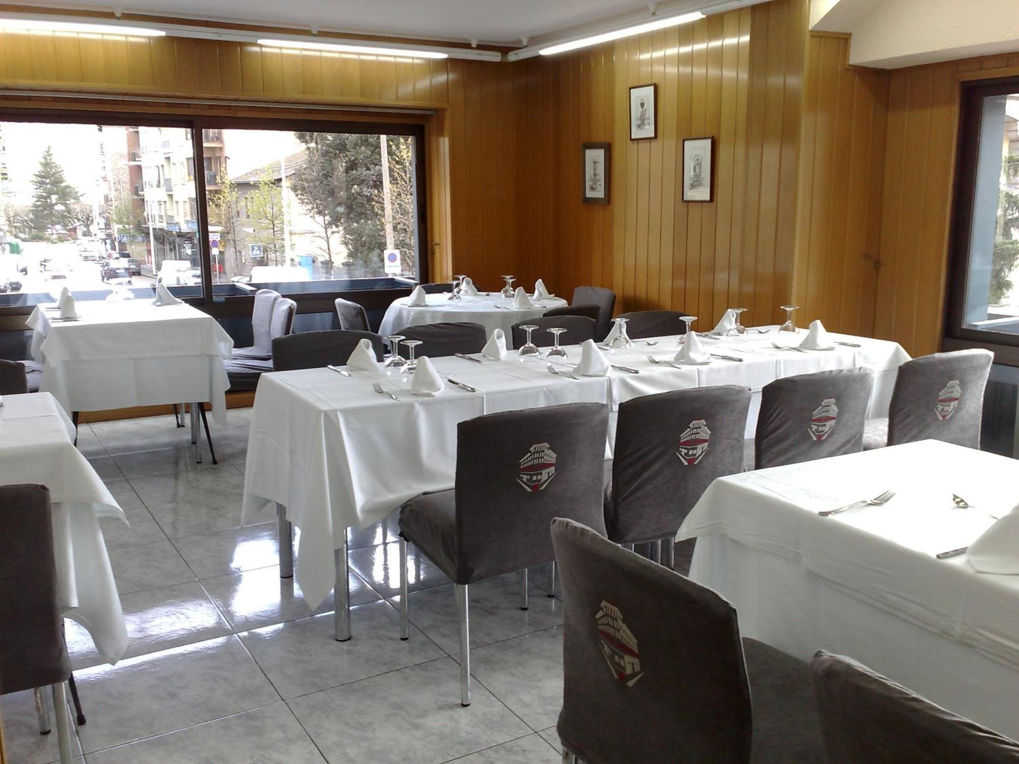 Hotel Avenida La Seu d'Urgell Exterior photo